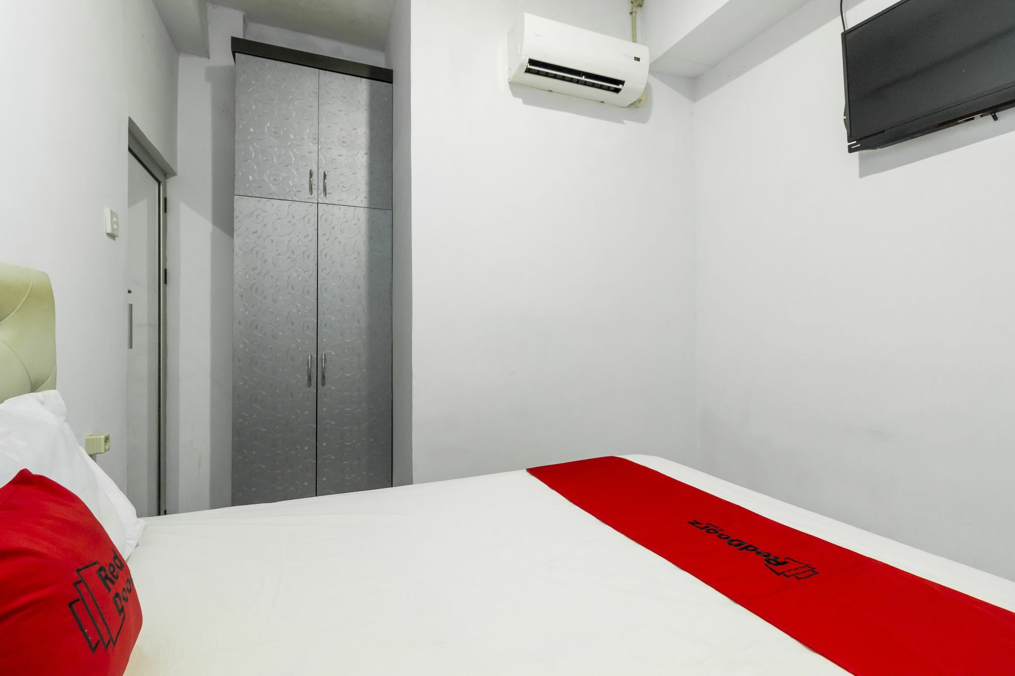 Reddoorz Near Gajah Mada Plaza 2 Hotel Джакарта Екстериор снимка